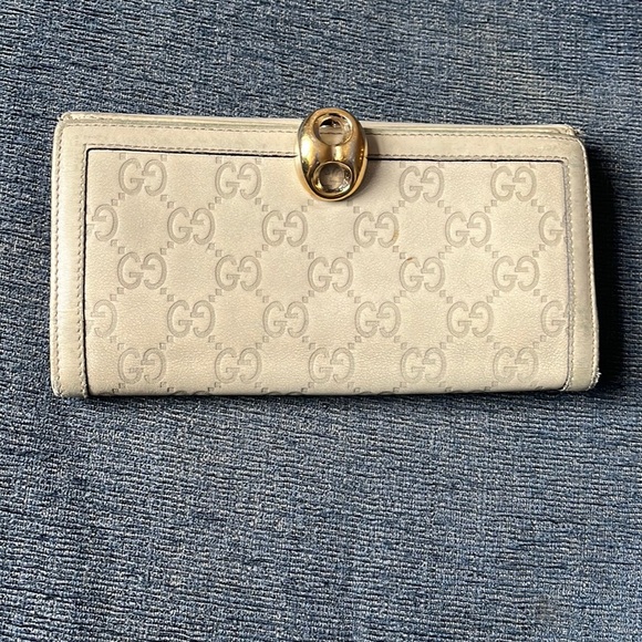 GUCCI light gray guccisima leather wallet - Picture 1 of 9